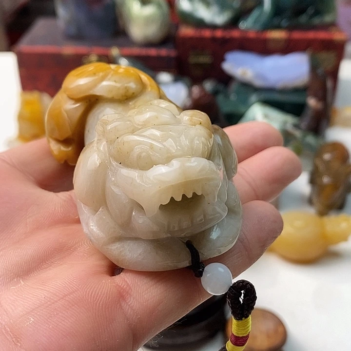 未镶嵌颈饰玛瑙/玉髓