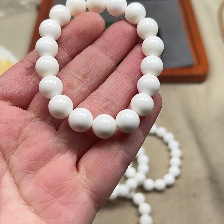 白玉菩提吊坠白色312