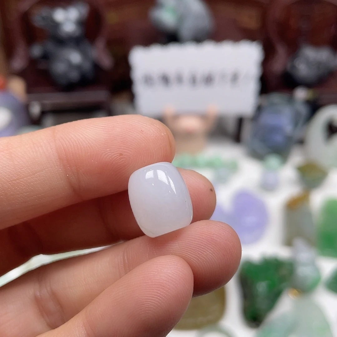 翡翠未镶嵌颈饰白冰筒珠