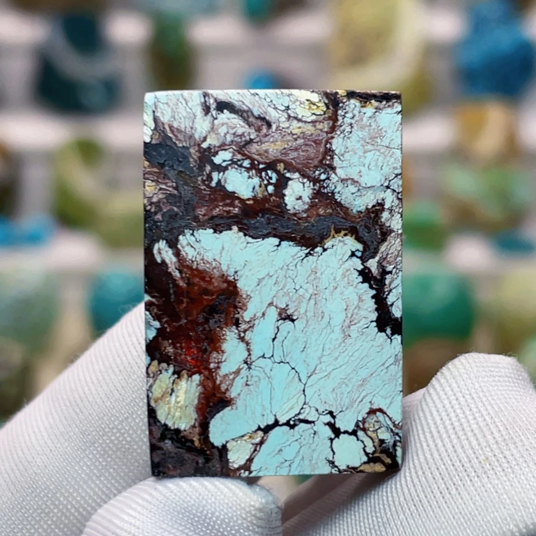 绿松石未镶嵌珠宝奇石