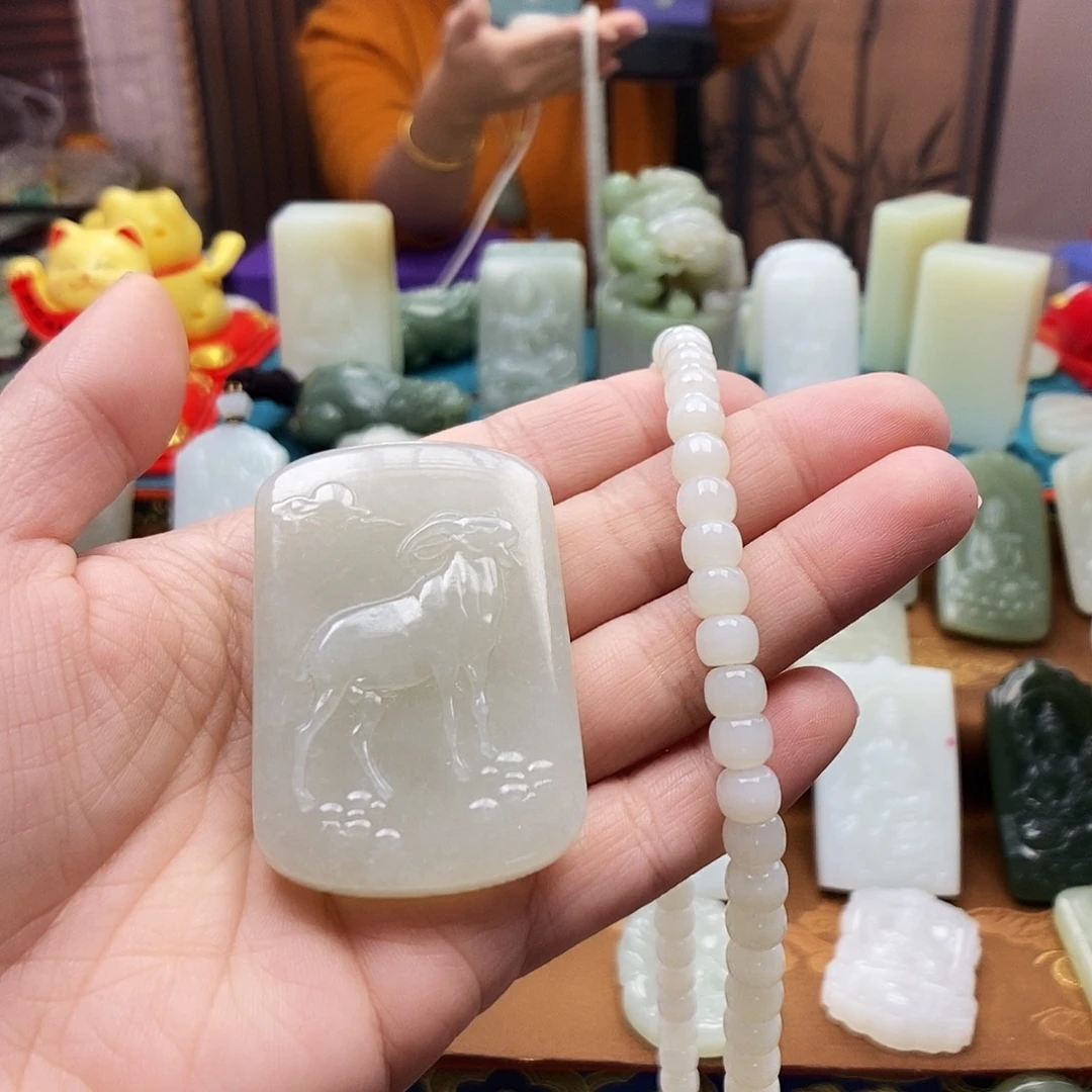 颈饰未镶嵌和田玉晴****号