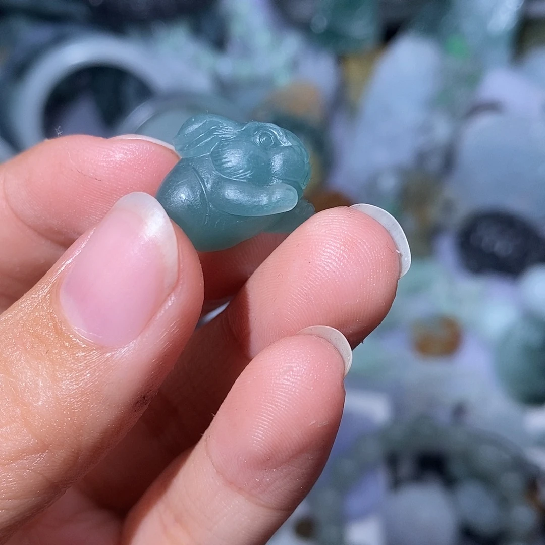 定制翡翠未镶嵌翡翠