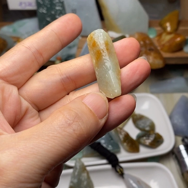 翡翠未镶嵌颈饰天然