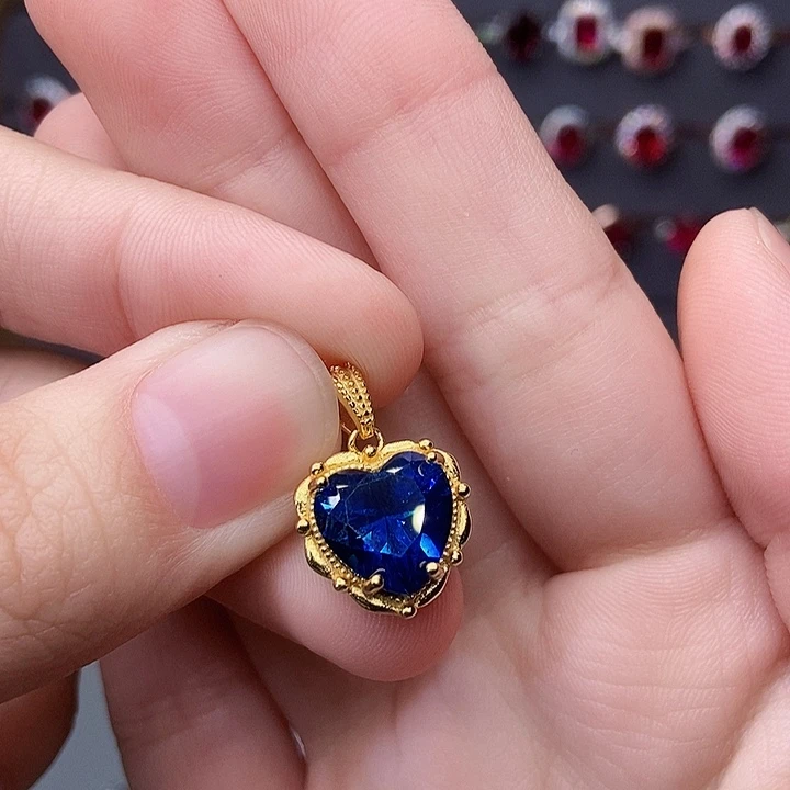 吊坠(赠链)蓝宝石银S925镶嵌