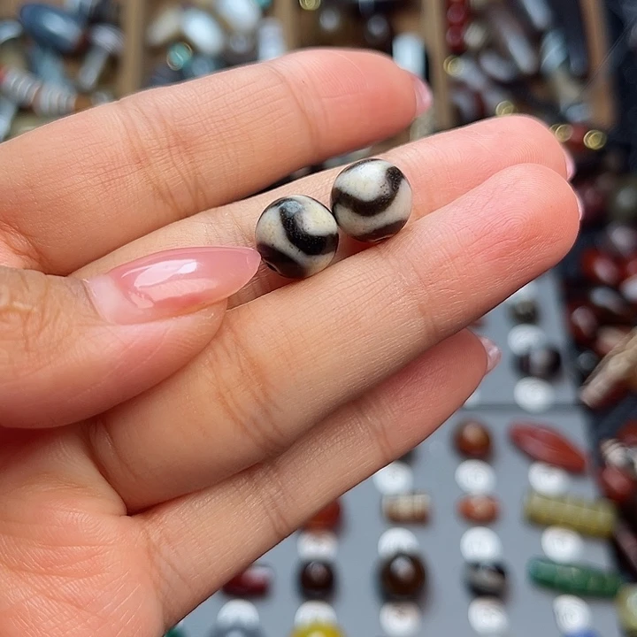 玛瑙/玉髓未镶嵌珠宝半成品