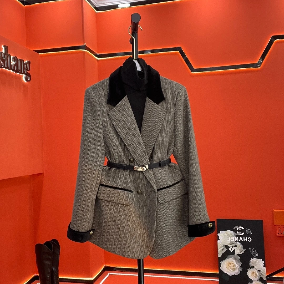 【采迎】轻奢高级感搭配2025新款春季女装设计师小香风时尚套装