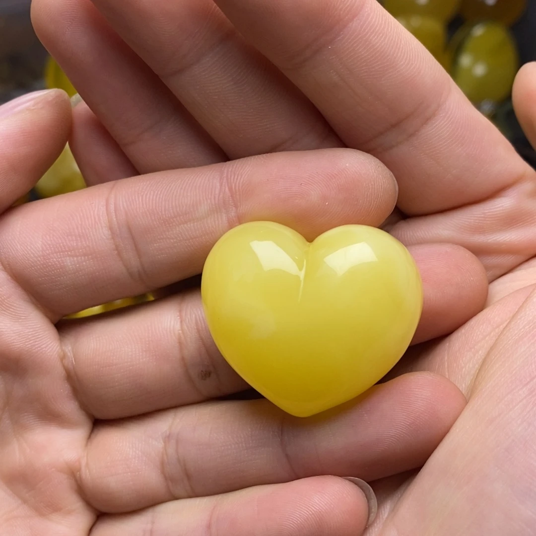 琥珀未镶嵌裸石蜜蜡