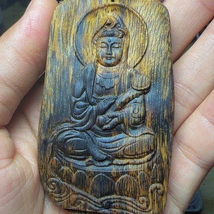 哈***吼树脂制品白奇雕刻牌14.7克