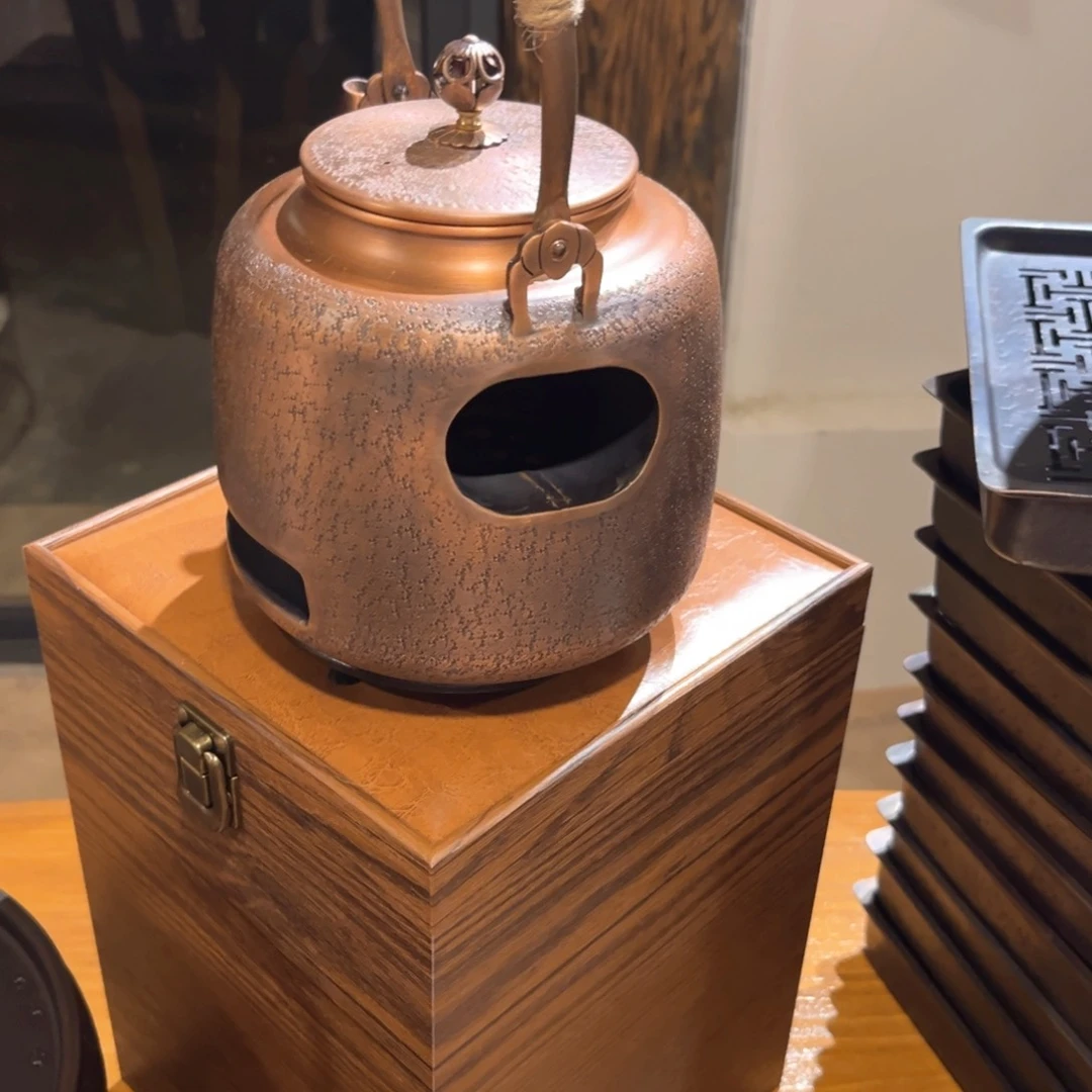 爱**鱼炭火一体壶手工锻打工艺