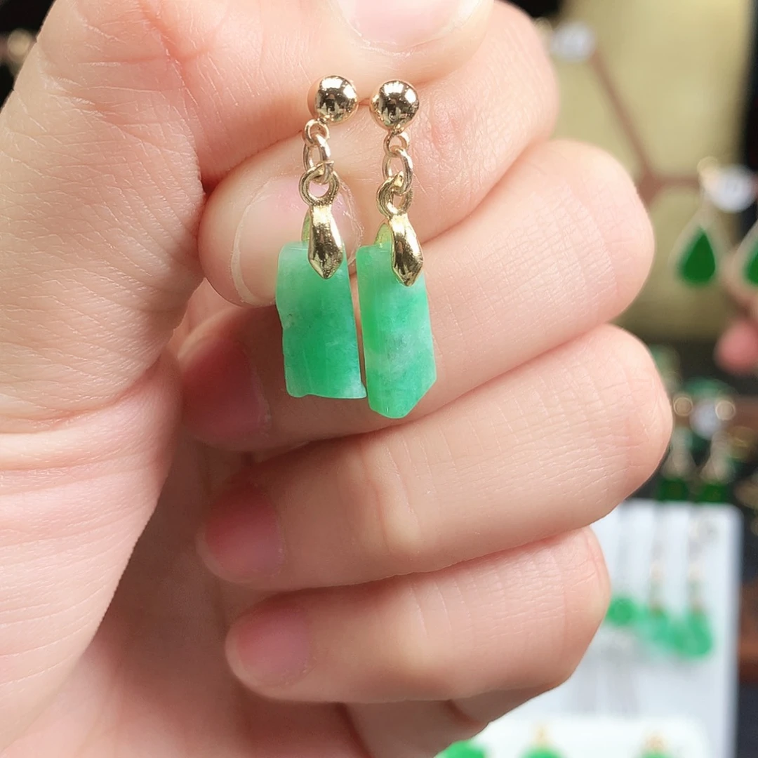 翡翠耳饰未镶嵌耳饰