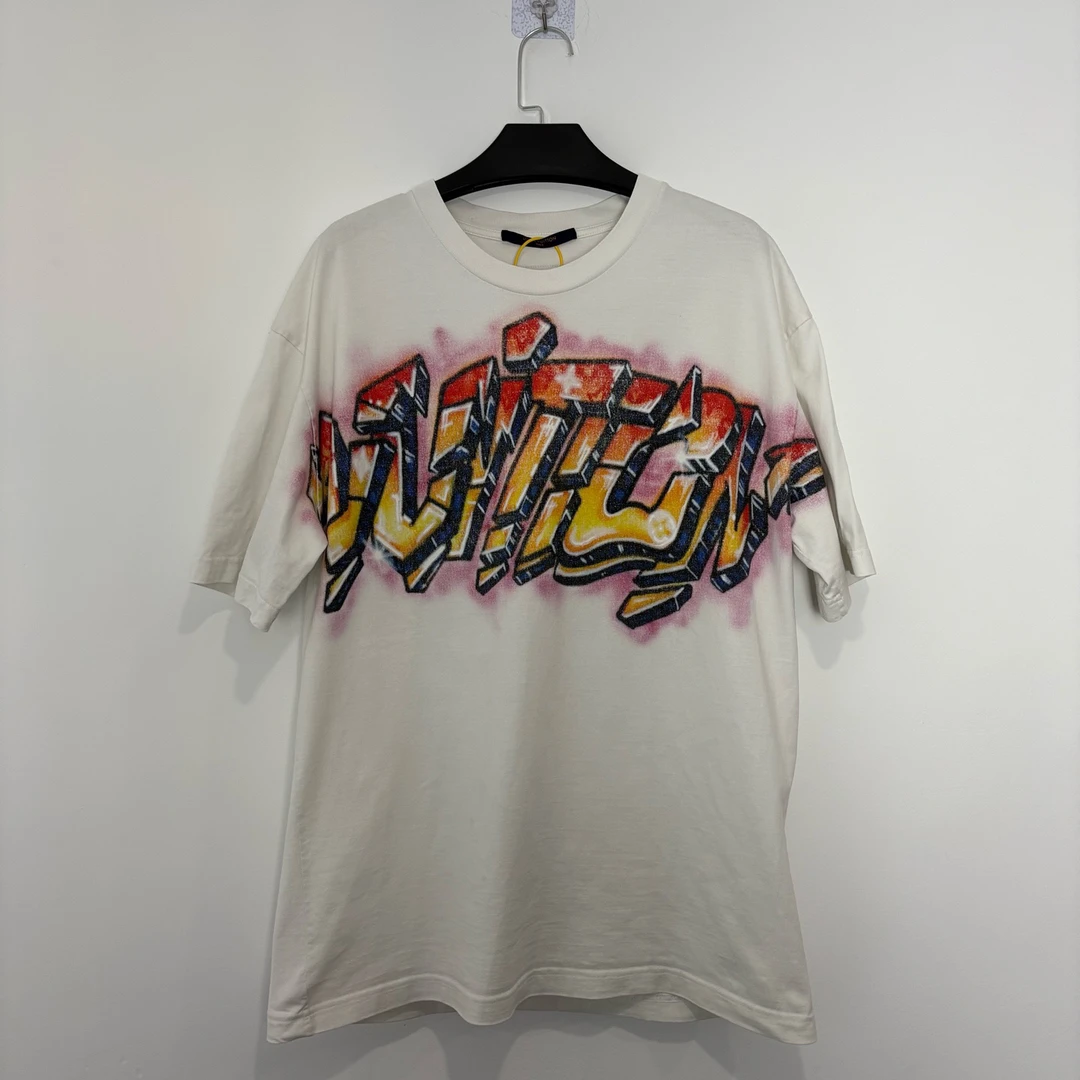 99新 LouisVuitton/路易威登 （vd）火焰涂鸦短袖L码 0307