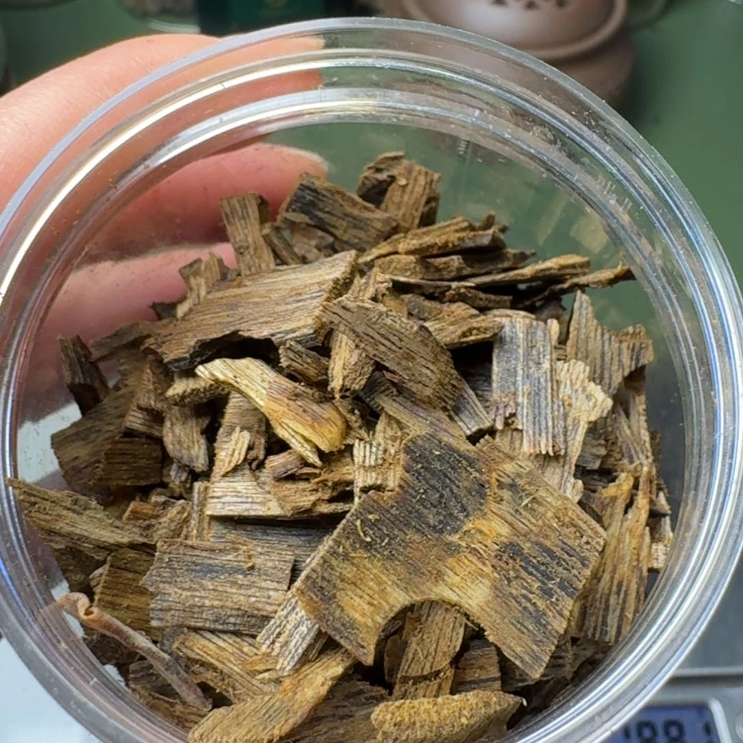 沉香手把件海南白露片片块料41克