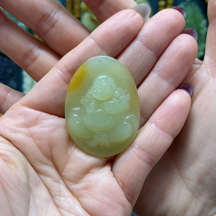 蛇纹石玉挂件未镶嵌