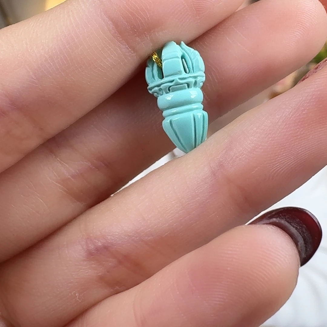 绿松石未镶嵌挂件