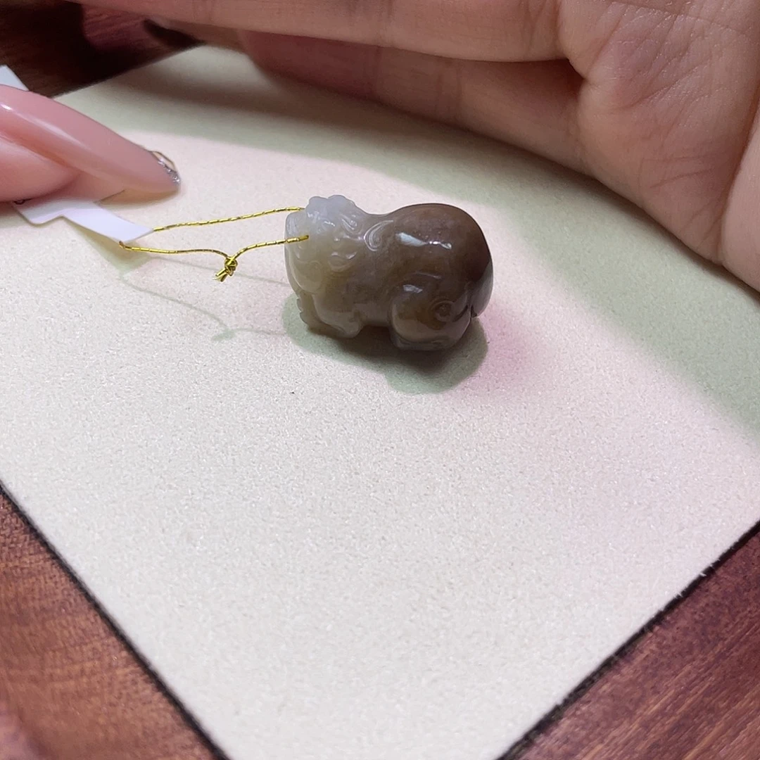 和田玉未镶嵌颈饰貔貅
