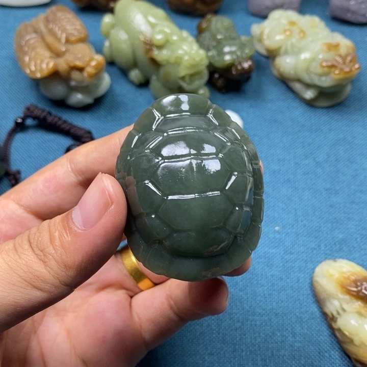 未镶嵌和田玉把件