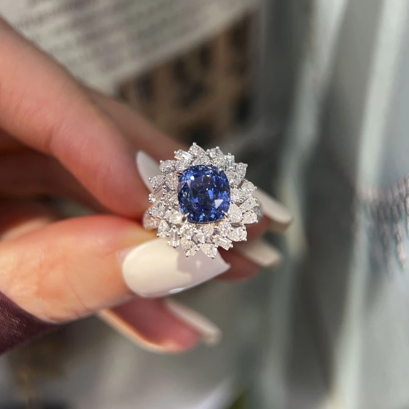 AIGS无烧皇家蓝18K金蓝宝石戒指4.39克拉