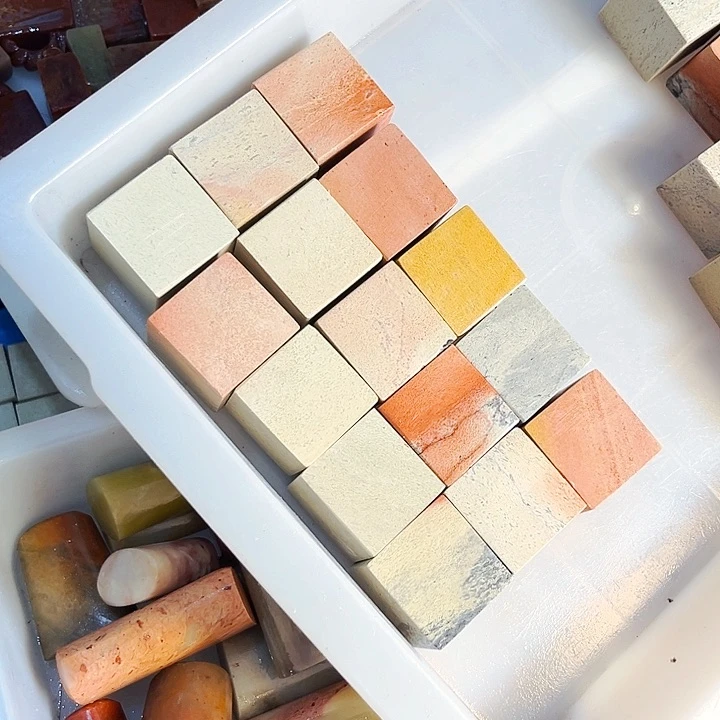 青田石印石荷****荐晚上给大家