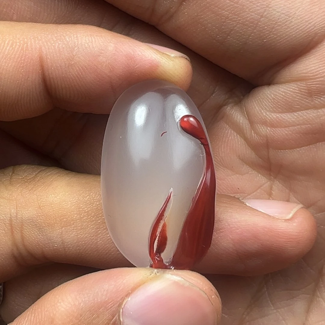 南红玛瑙吊坠未镶嵌寒*尽