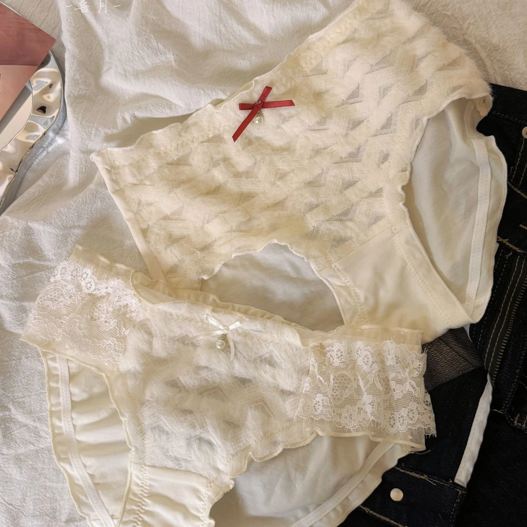 雪绒甜美少女秋冬纯欲蕾丝毛绒内裤女棉裆中腰无痕三角裤舒适透气