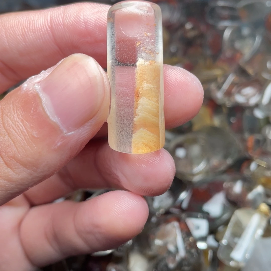 米****只买单纯的吊坠，没带链子，属的性质。