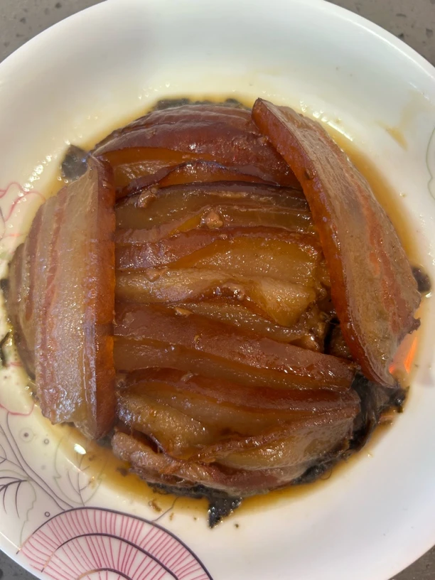 云南镇雄扣肉烧白八宝饭地方风味特色