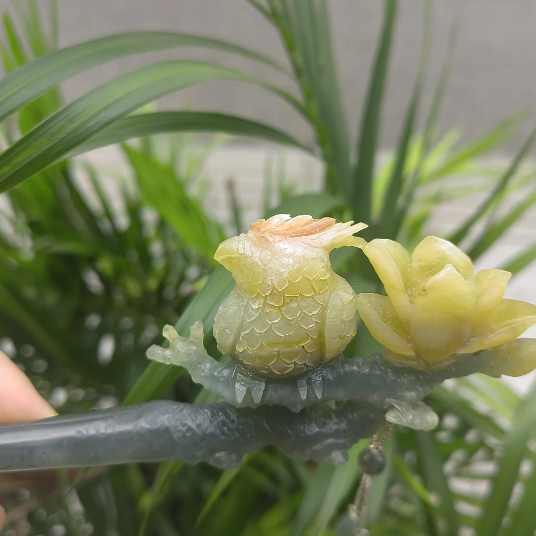 鹦鹉发簪，长约19.5厘米，纯手工雕刻默认微瑕