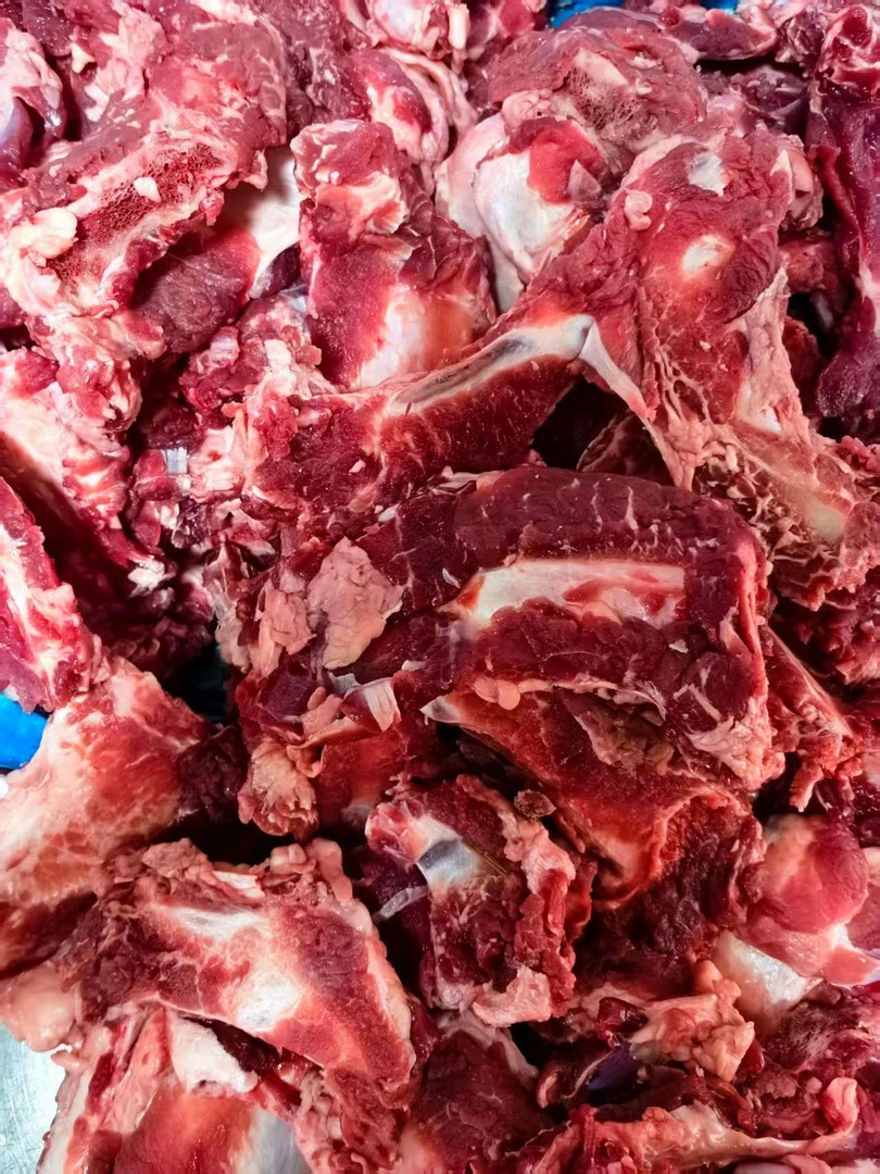 牛篦子骨，牛片骨，牛小骨头