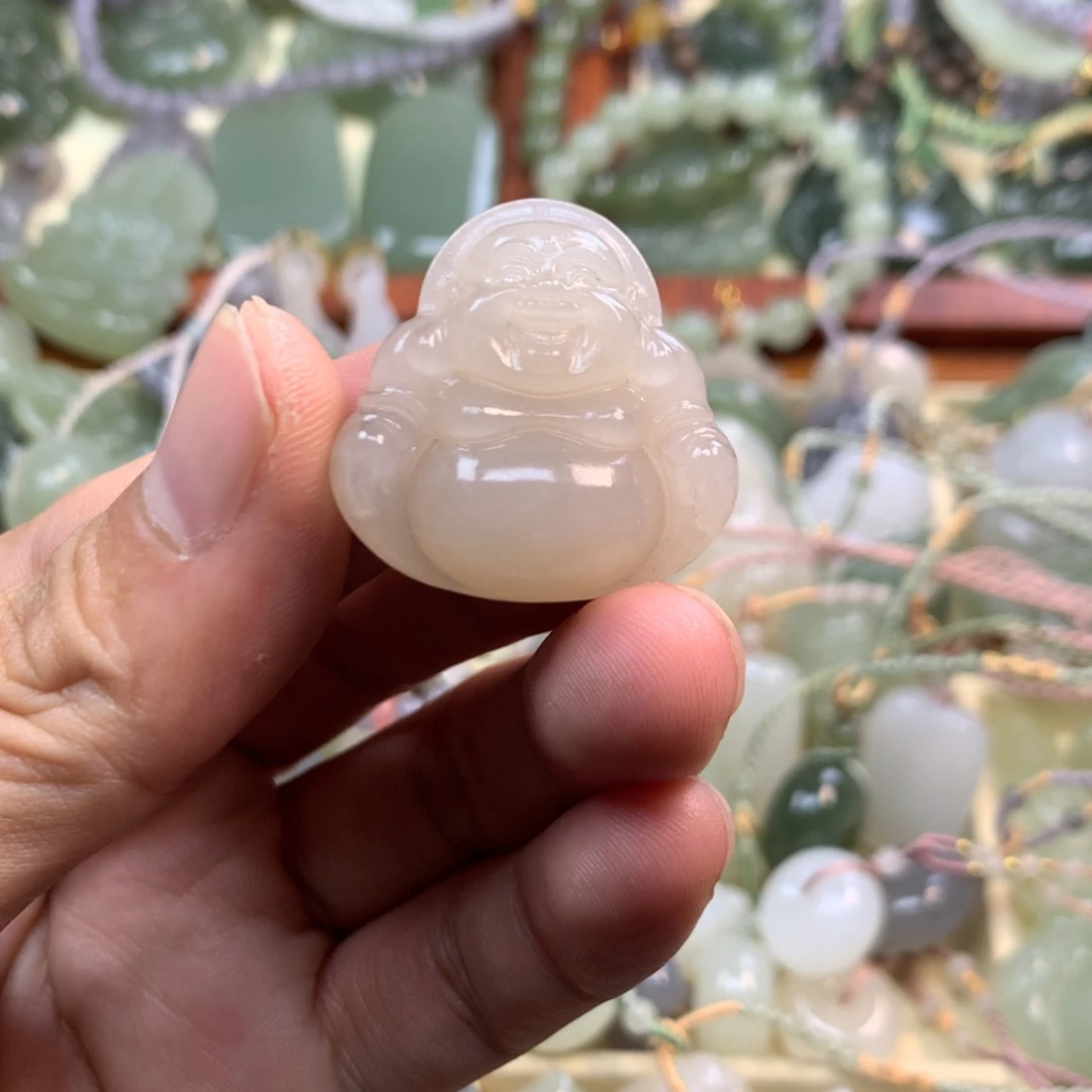 【闪购商品】颈饰未镶嵌和田玉