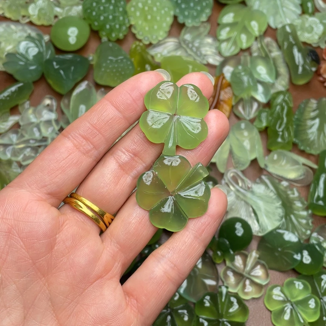 蛇纹石玉合金颈饰