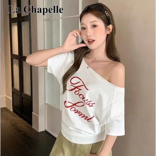 拉夏贝尔美式字母斜肩T恤夏季新款时尚宽松显瘦辣妹设计短袖上衣