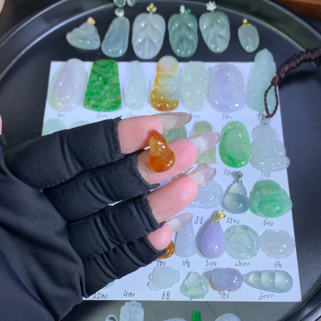 翡翠未镶嵌吊坠(不含链)葫芦瓜