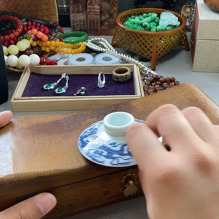 瓷片不会哈哈哈哈哈哈哈哈哈哈