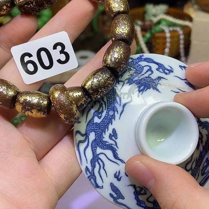 瓷片不哈哈哈哈哈哈斤斤计较