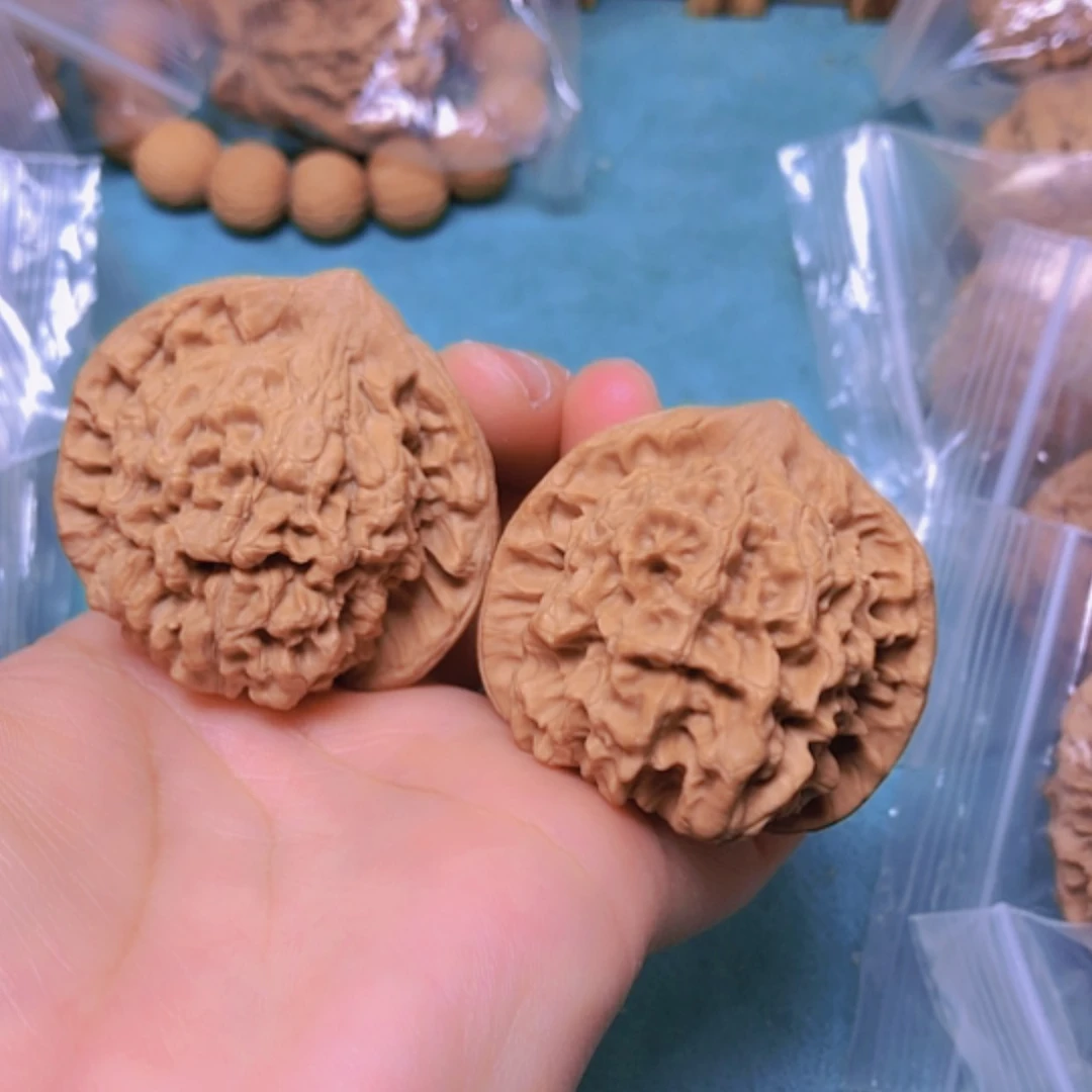 【闪购商品】把件核桃46官帽修尖