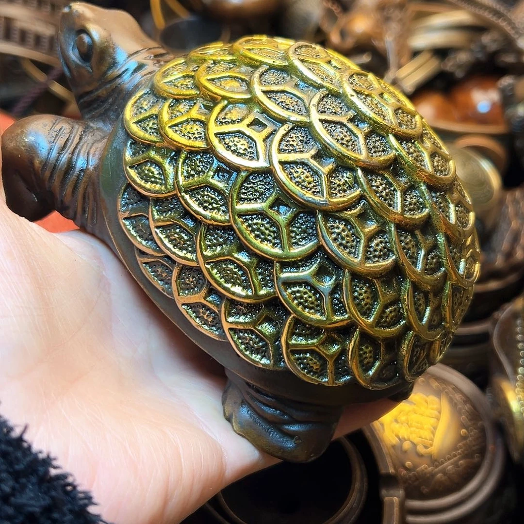 精美铜器工艺品等