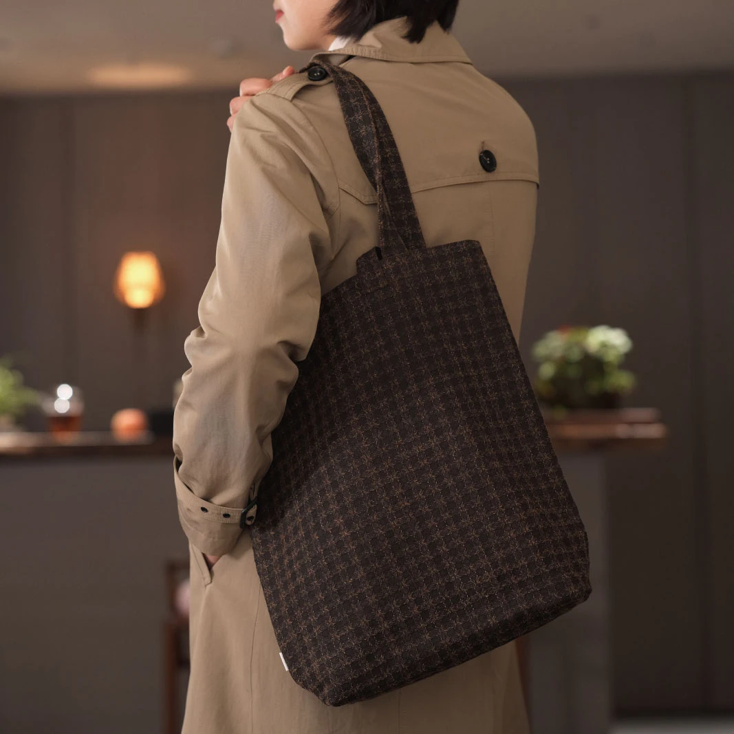 香云纱背袋 棋盘格 云人访 清言不绝