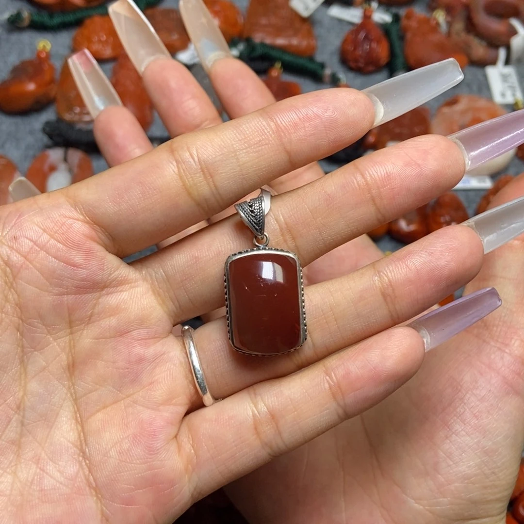 南红玛瑙银S925镶嵌吊坠(不含链)