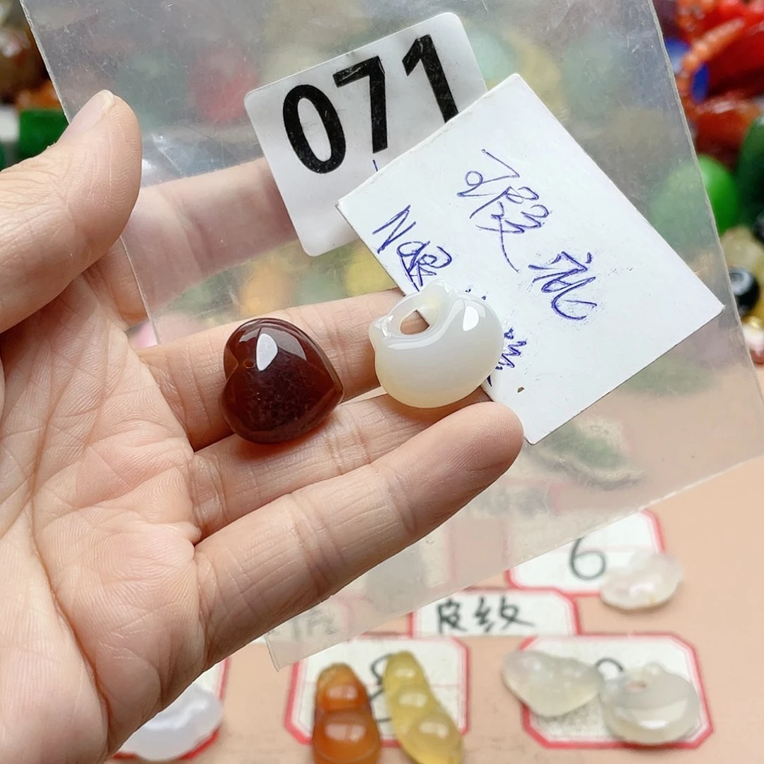 合金颈饰玛瑙/玉髓火*