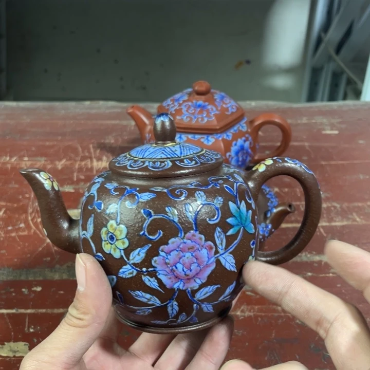 紫砂茶壶老厂紫砂壶一件。