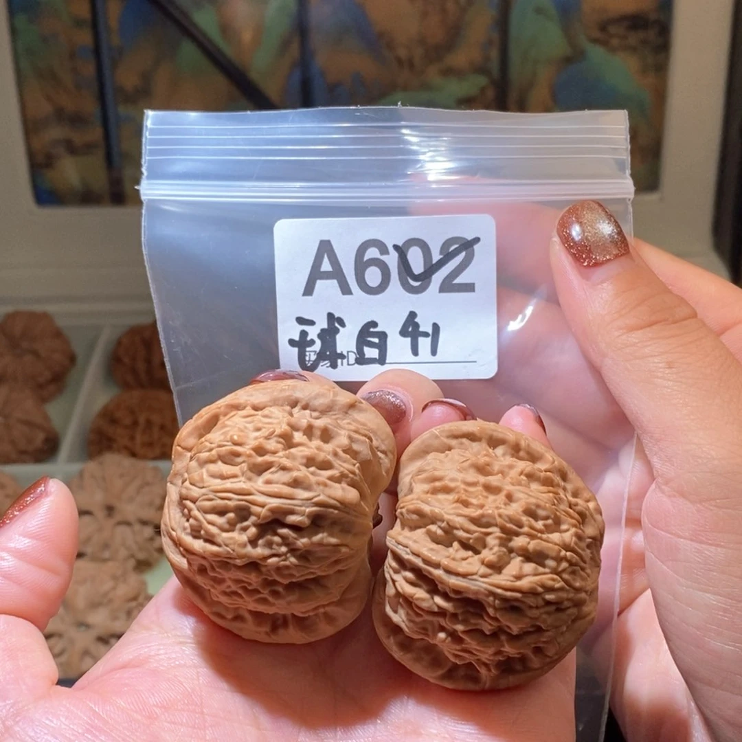 吊坠文玩核桃41全品球白