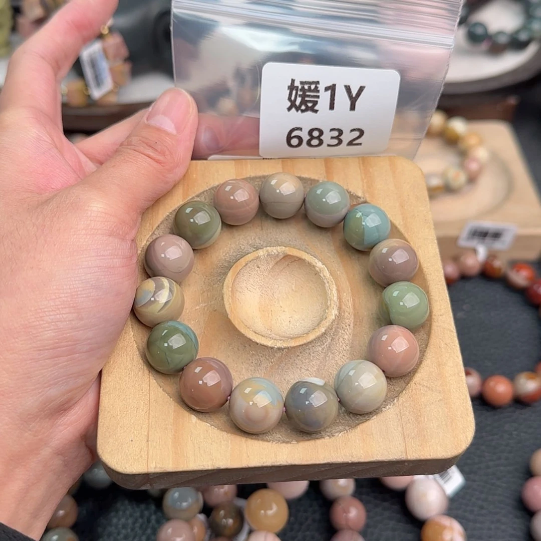 【闪购商品】未镶嵌手链石英岩玉莎****～