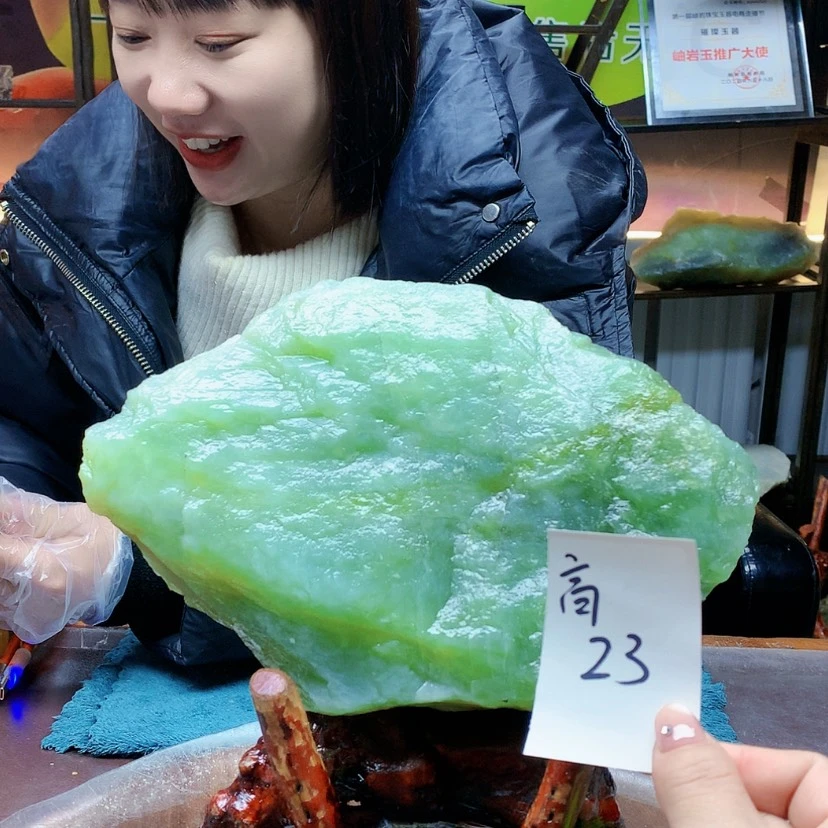 【闪购商品】未镶嵌蛇纹石玉原石隐*