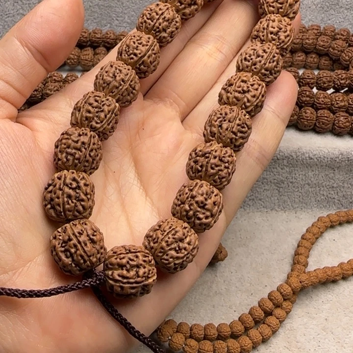 金刚菩提手串不****氓祥龙