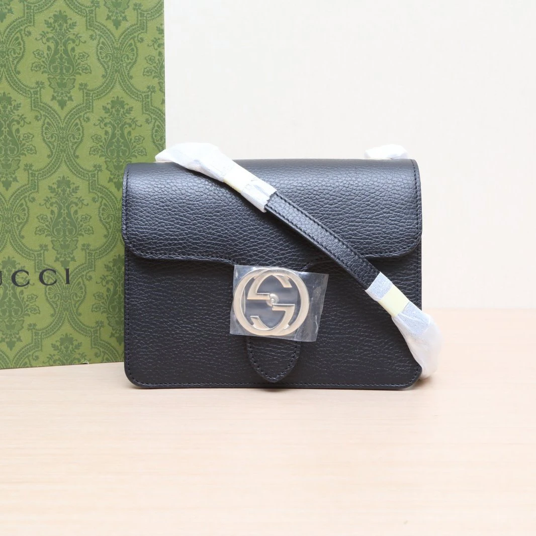 全新未使用 GUCCI/古驰 斜挎包 风琴包 小号  皮革C P205335139