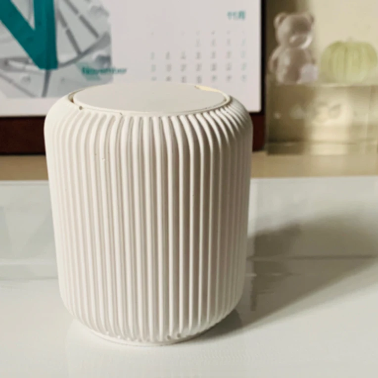 条纹石膏杯香薰蜡烛