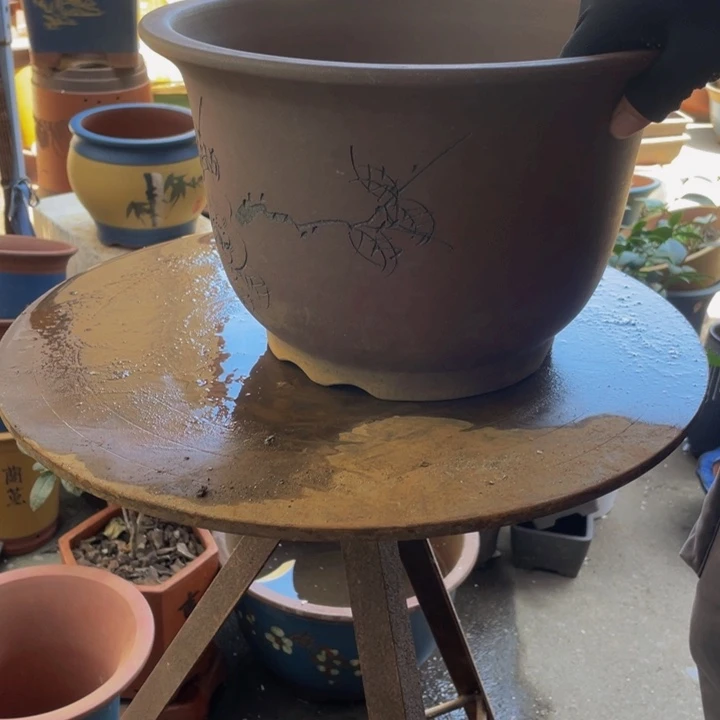 宜兴紫砂30平角金钟