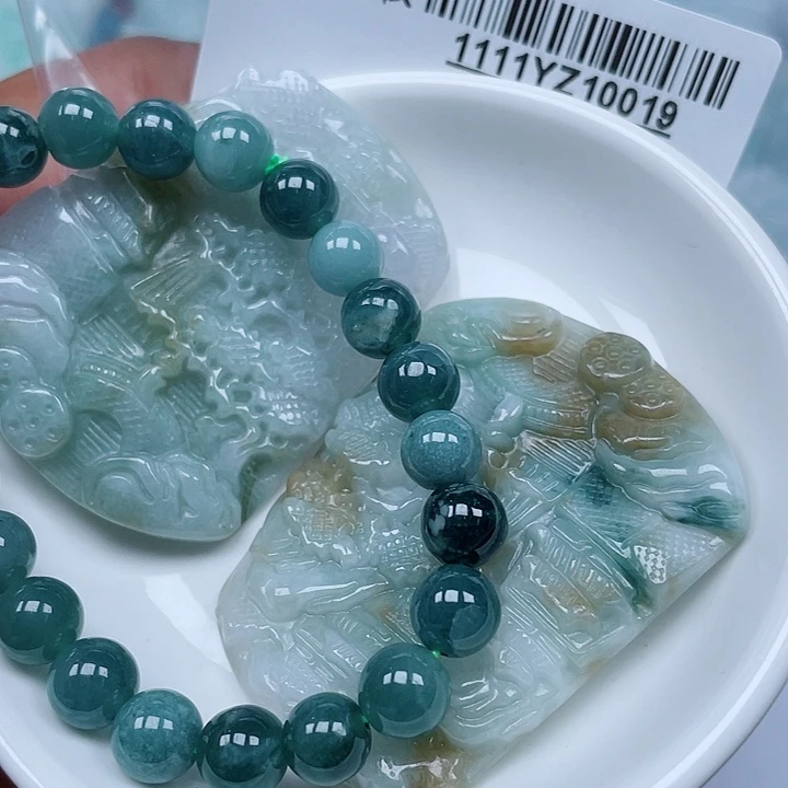 吊坠(不含链)未镶嵌翡翠