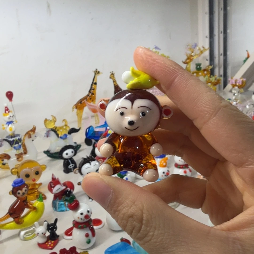 琉璃手工艺品香蕉猴