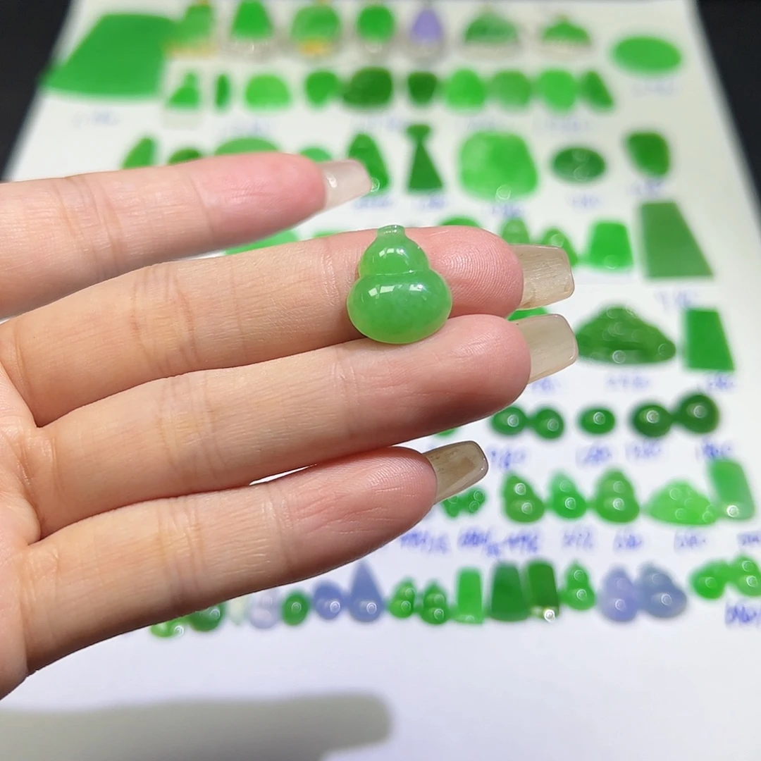 翡翠裸石天然缅料A货翡翠